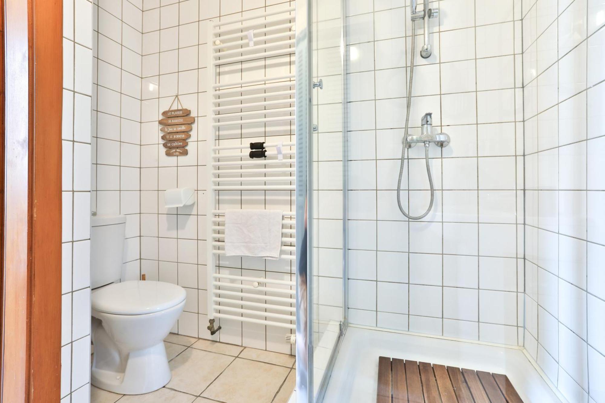 La Legende Des 2 Pierres Apartment Eguisheim Room photo